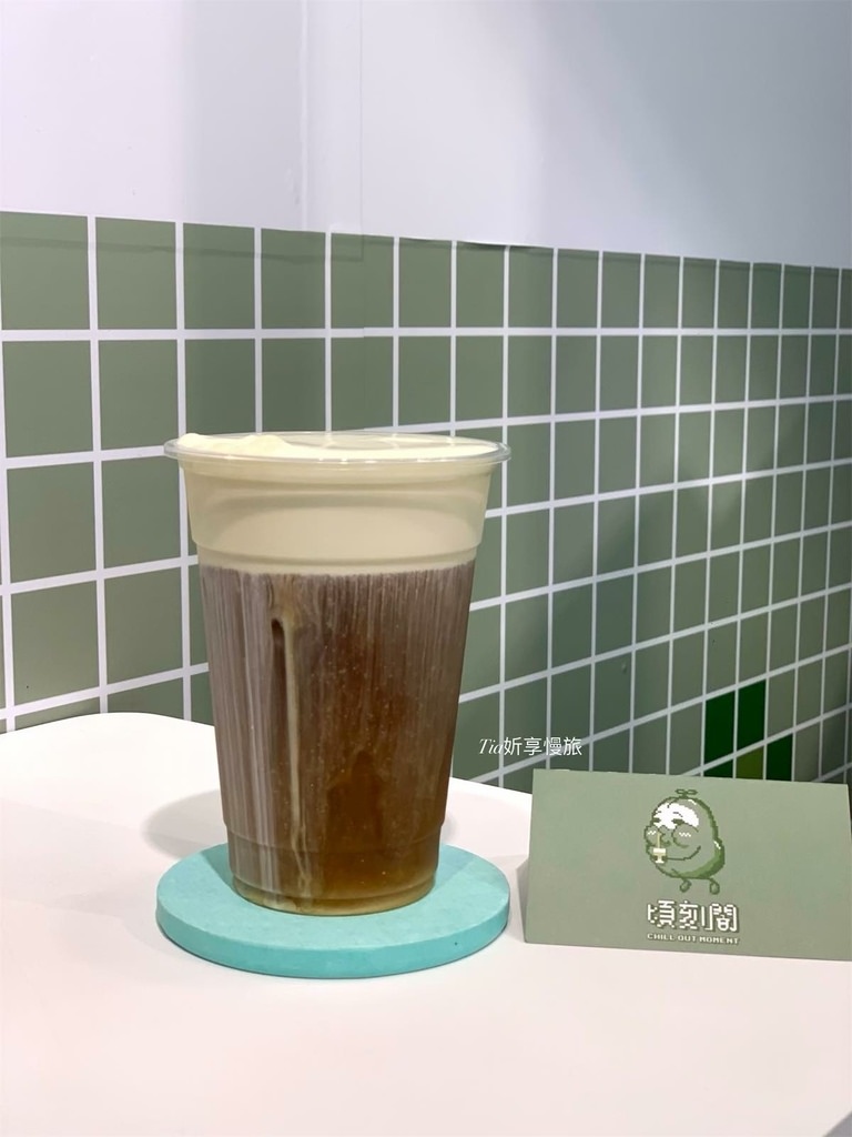 【士林飲料】頃刻間-綠豆沙牛奶專賣｜懷舊像素風裝潢，喝不一樣