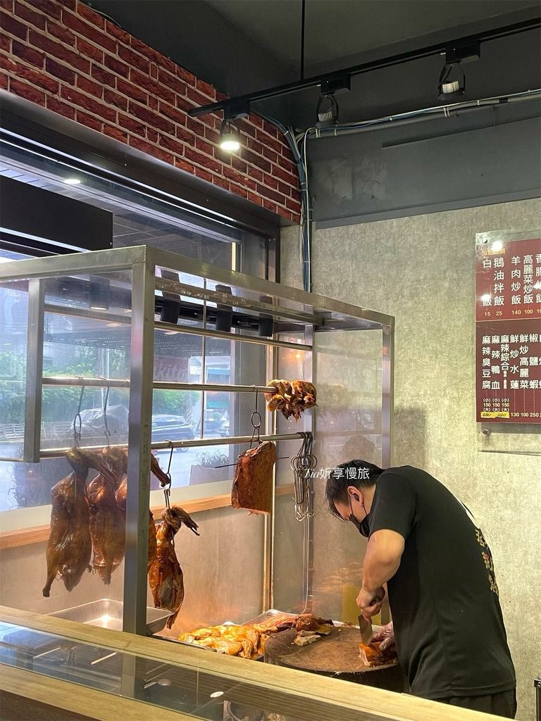 【汐止美食】丞相鵝肉｜熱炒、片皮烤鴨、鴨架超推薦，汐止鵝肉鴨