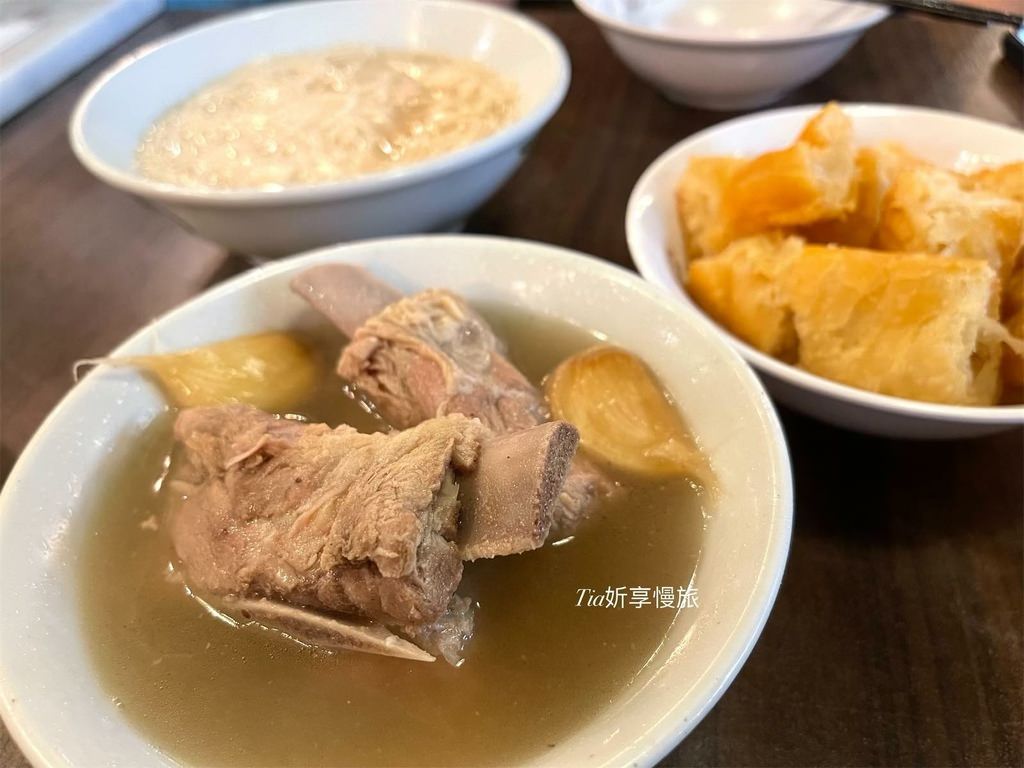 【新加坡美食】6間新加坡美食餐廳推薦｜新加坡早、午晚餐都準備
