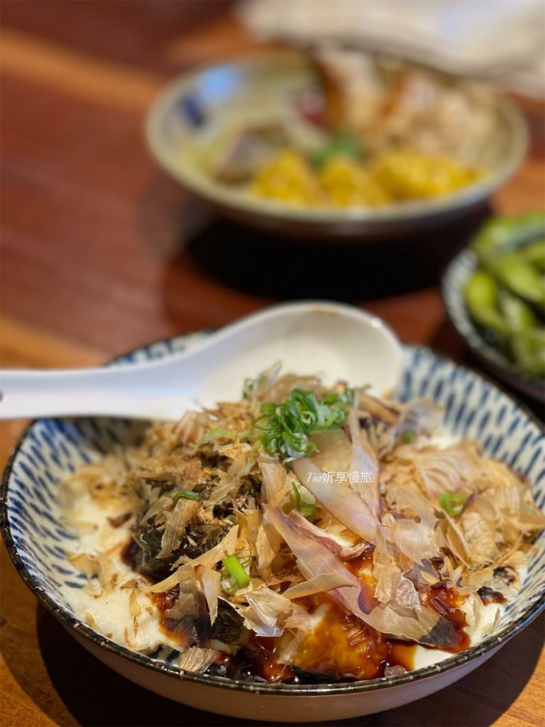 【大安區美食】阿薄郎薄皮餃子台式小酒館｜忠孝敦化站 · 東區