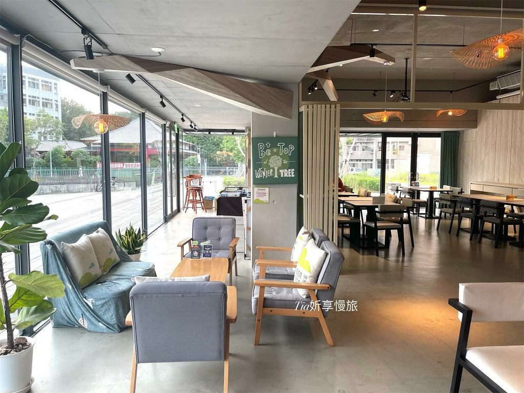 【中壢咖啡廳】玩逗樹咖啡中原店｜桃園中壢親子桌遊寵物友善餐廳