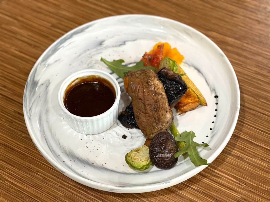 【桃園美食】津田蔬食餐廳 | 桃園蘆竹美味素食餐廳，＄999