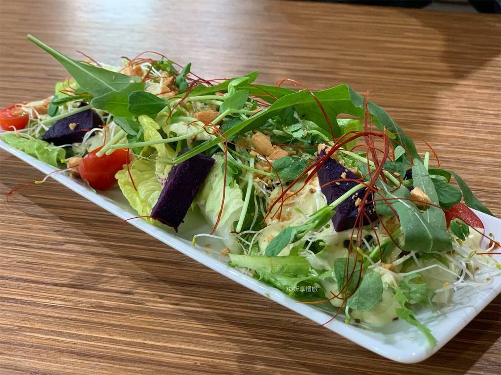 【桃園美食】津田蔬食餐廳 | 桃園蘆竹美味素食餐廳，＄999