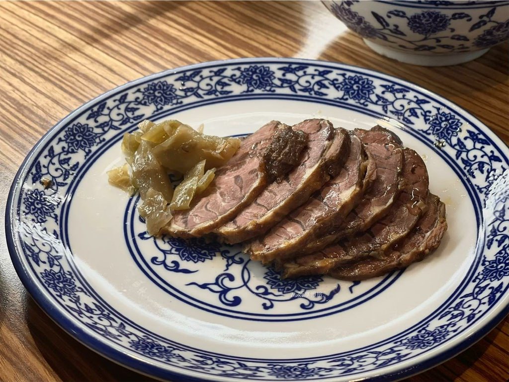 【蘆洲美食】豐雞號｜蘆洲超人氣港式料理便當，港式油雞、滷味選
