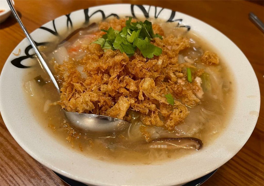 【宜蘭美食】拾松辦桌小吃｜跟記憶中的辦桌料理差距大，優點是一