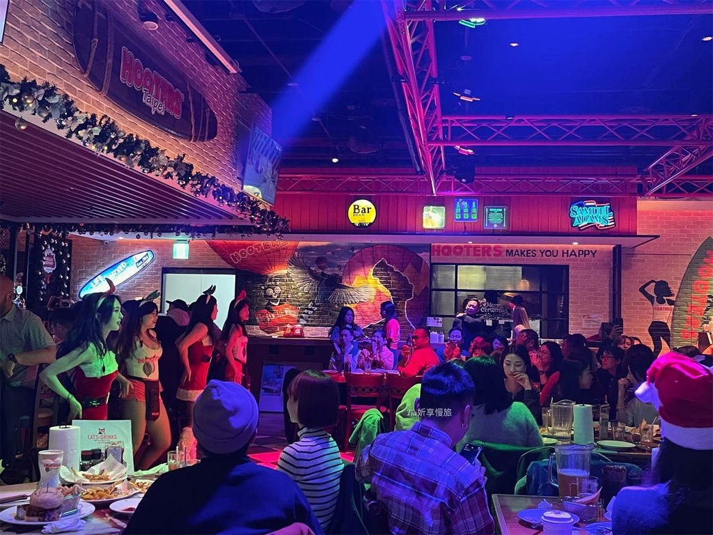 【信義區美食】Hooters美式餐廳 信義店 | 信義A13
