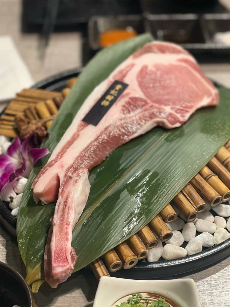 【信義區美食】揪餖燒肉 信義ATT店｜高級黑毛和牛套餐式高級