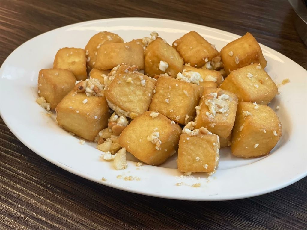 【板橋美食】六必居潮州一品沙鍋粥｜久久沒吃會想念的砂鍋粥（文