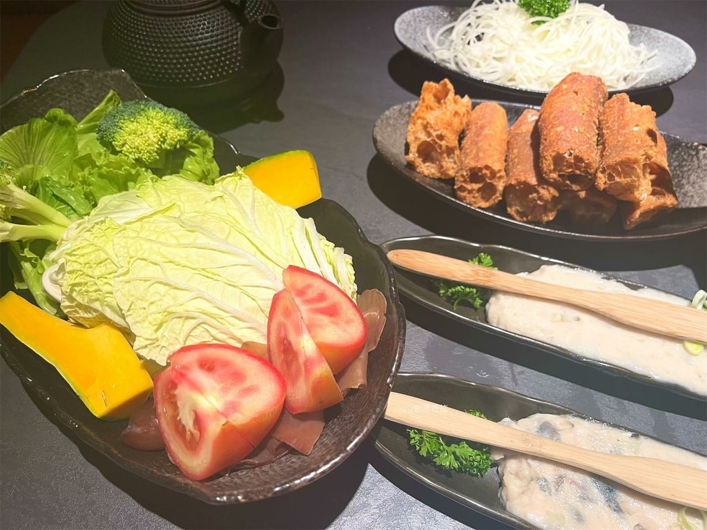 【信義區美食】岩漿火鍋 微風信義店｜信義區有包廂特色岩漿火鍋