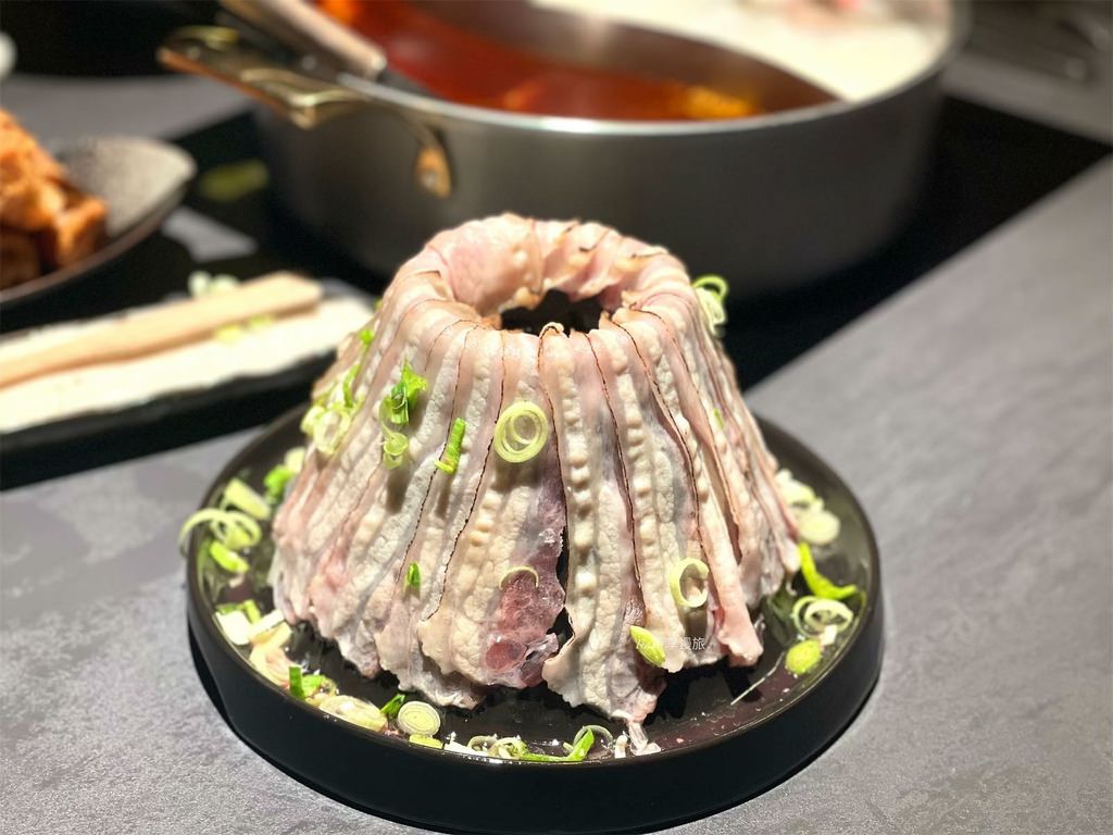 【信義區美食】岩漿火鍋 微風信義店｜信義區有包廂特色岩漿火鍋