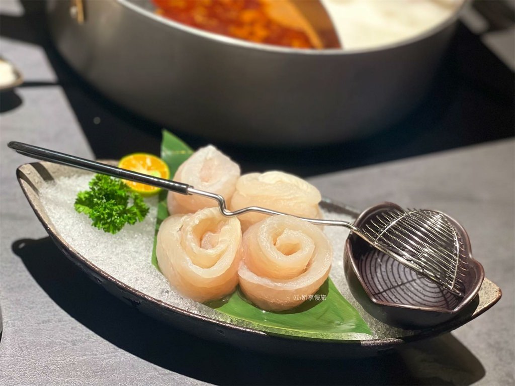 【信義區美食】岩漿火鍋 微風信義店｜信義區有包廂特色岩漿火鍋