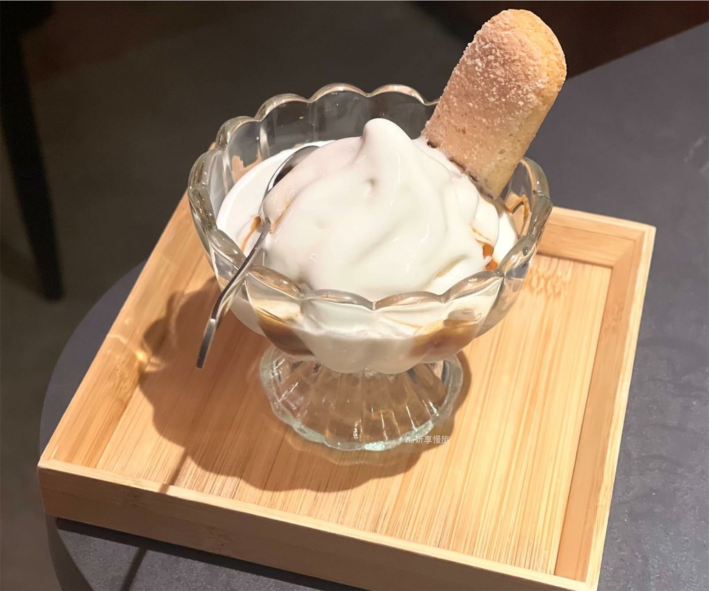 【信義區美食】岩漿火鍋 微風信義店｜信義區有包廂特色岩漿火鍋