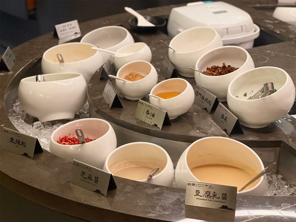 【信義區美食】岩漿火鍋 微風信義店｜信義區有包廂特色岩漿火鍋