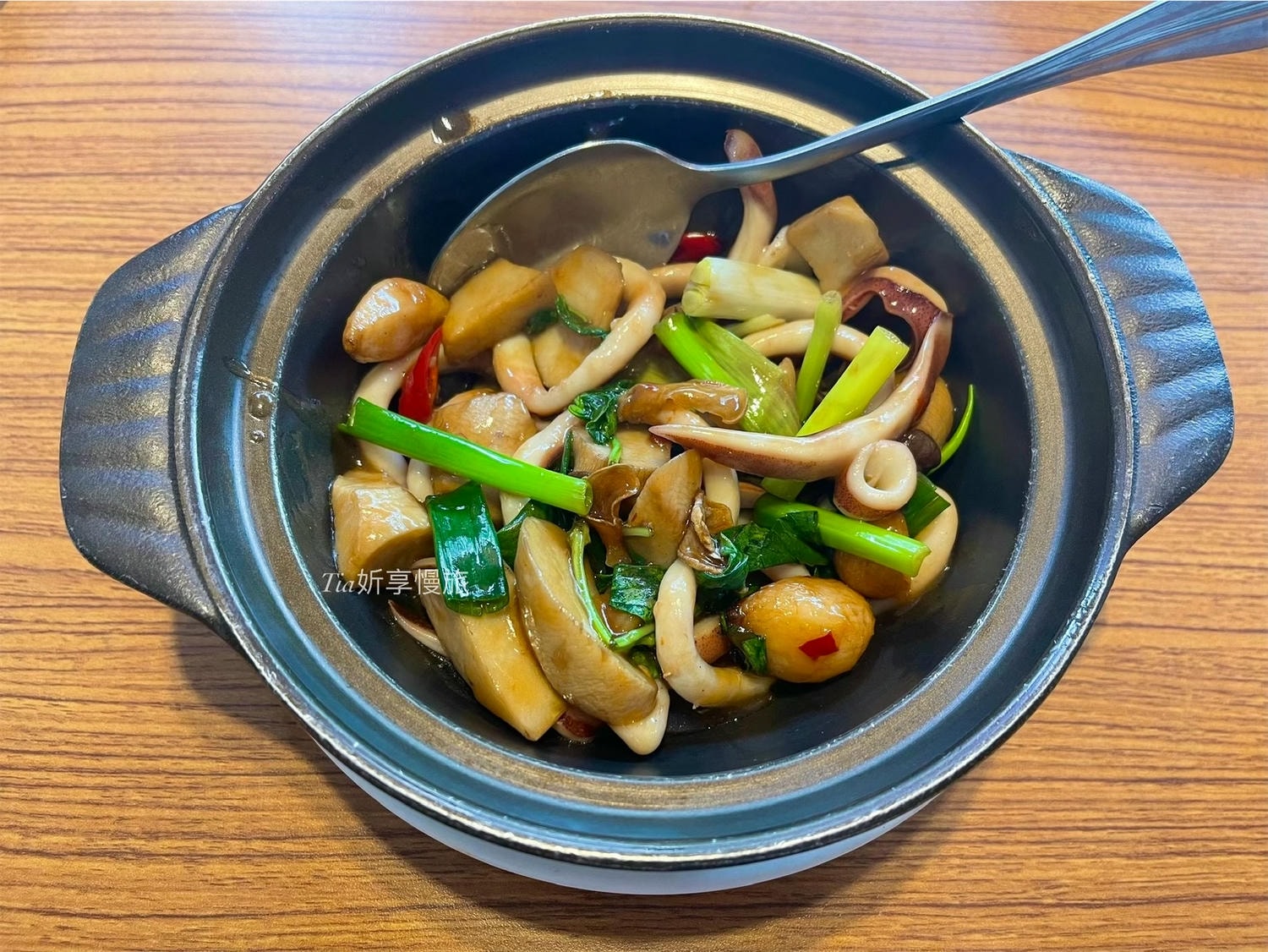 焱月燒鵝｜台中燒鵝、台中家庭聚餐必吃的綠園道柳川美食推薦（含菜單）