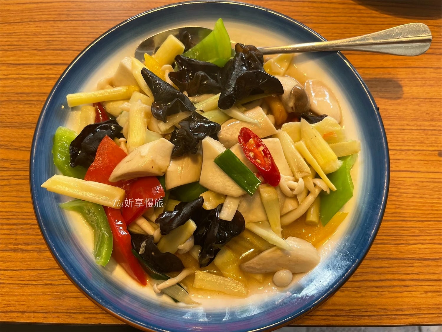 焱月燒鵝｜台中燒鵝、台中家庭聚餐必吃的綠園道柳川美食推薦（含菜單）