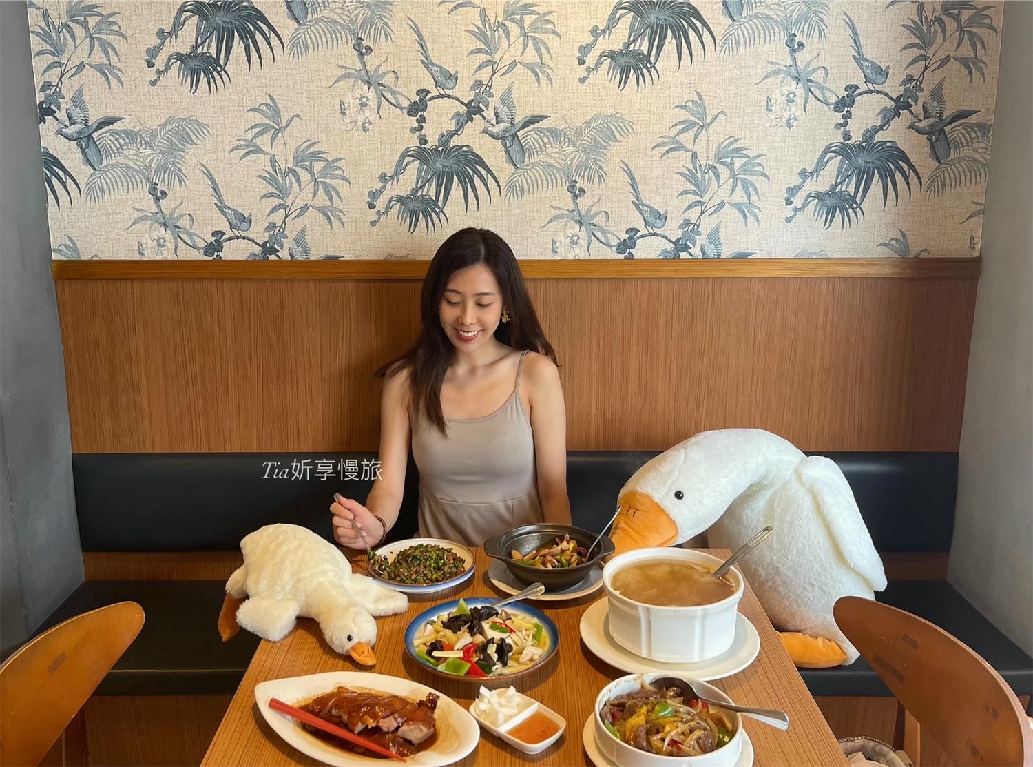 焱月燒鵝｜台中燒鵝、台中家庭聚餐必吃的綠園道柳川美食推薦（含菜單）
