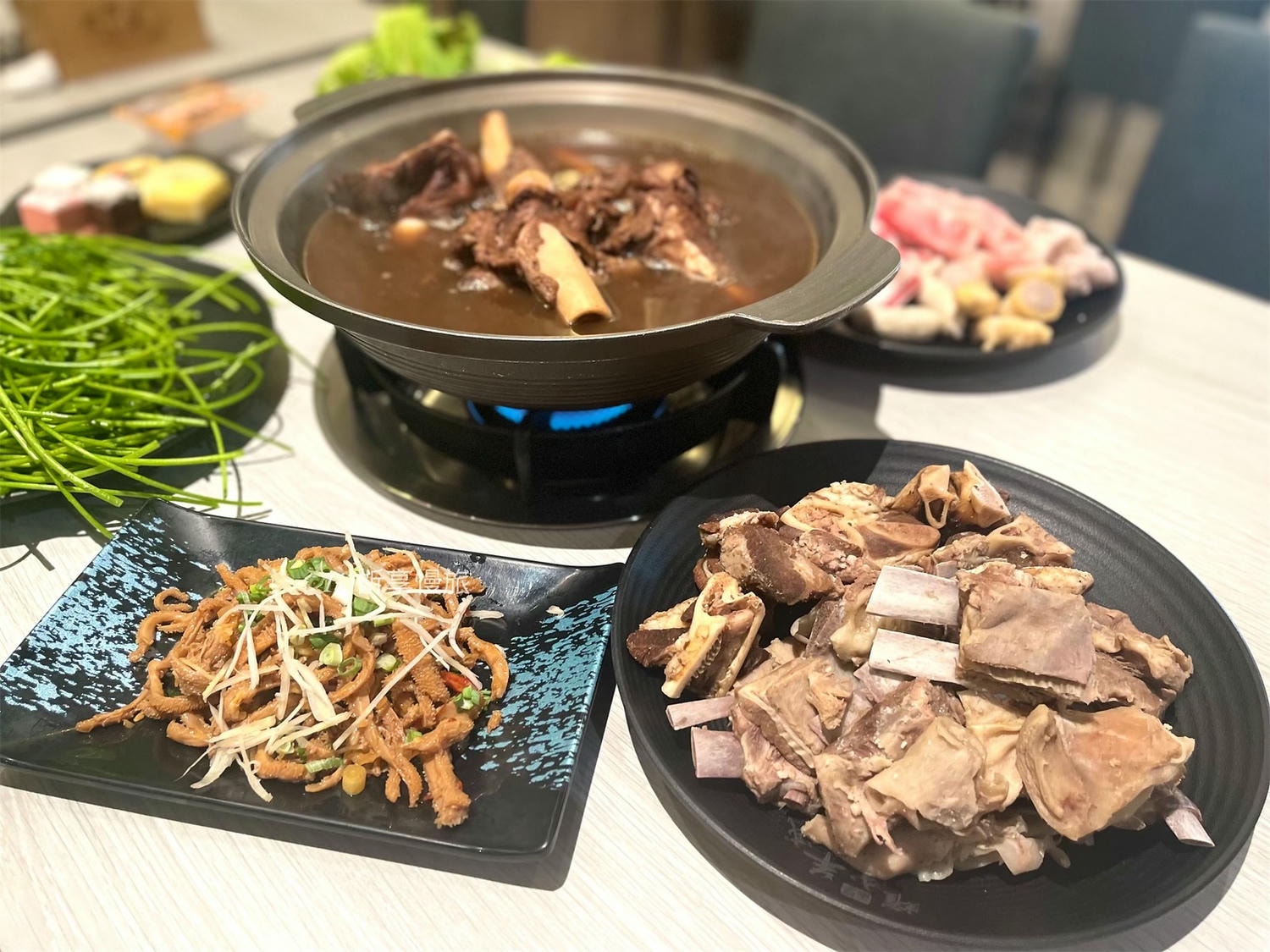 耀武羊威羊肉爐 台中松竹旗艦店|台中松竹路羊肉爐新疆手撕羊吃到飽推薦 手撕羊肉超強! - 第23張圖 耀武羊威羊肉爐 台中松竹旗艦店|台中松竹路羊肉爐新疆手撕羊吃到飽推薦 手撕羊肉超強!