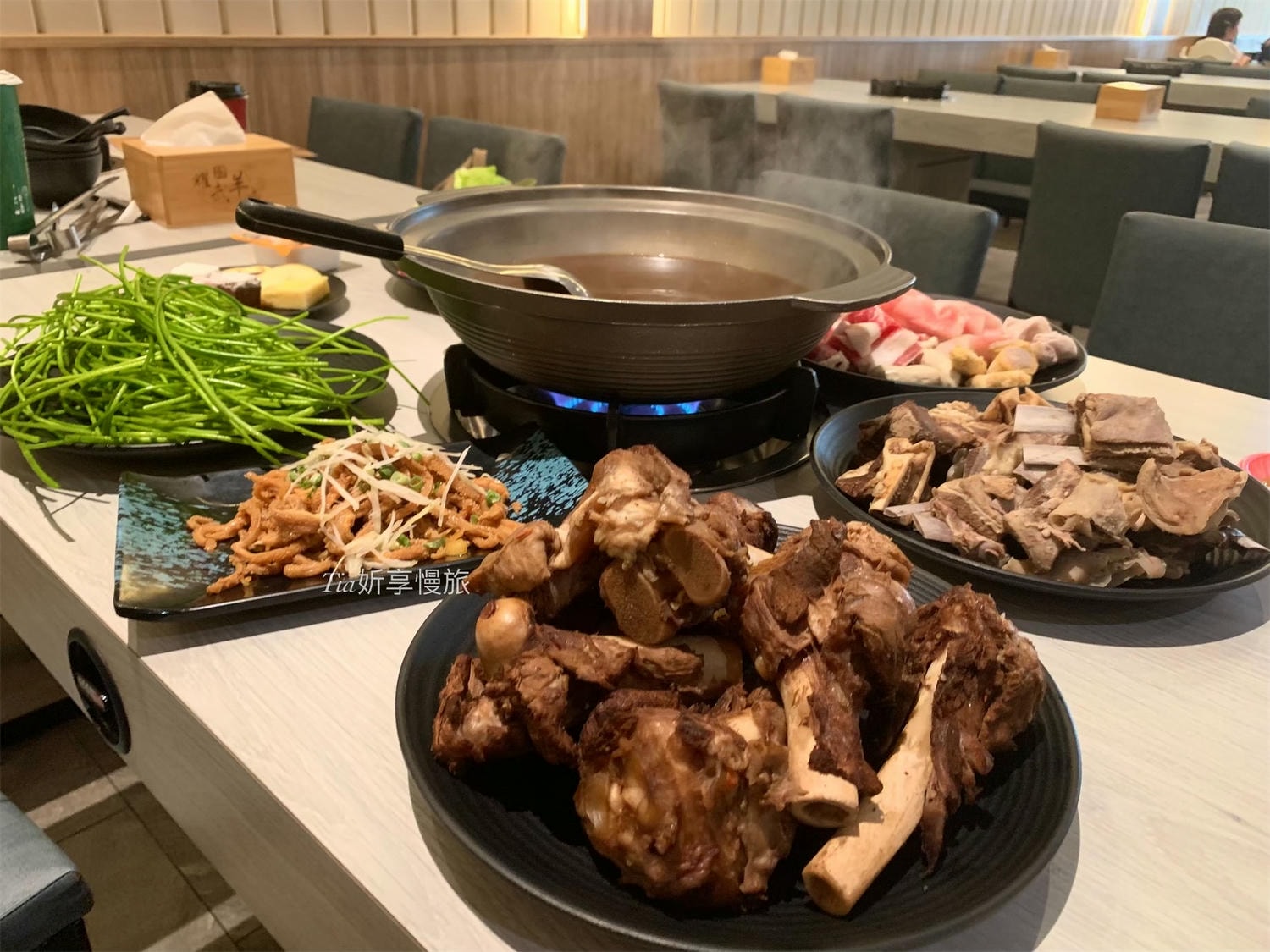 耀武羊威羊肉爐 台中松竹旗艦店|台中松竹路羊肉爐新疆手撕羊吃到飽推薦 手撕羊肉超強! - 第21張圖 耀武羊威羊肉爐 台中松竹旗艦店|台中松竹路羊肉爐新疆手撕羊吃到飽推薦 手撕羊肉超強!