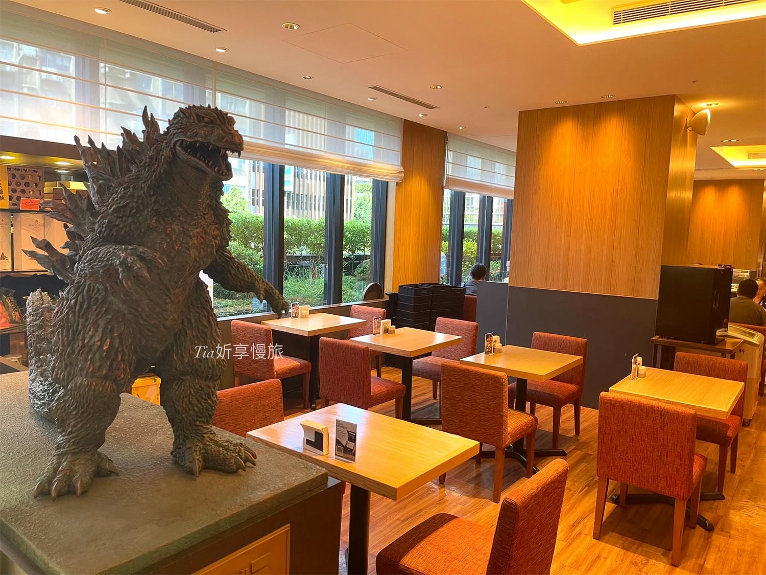 格拉斯麗台北飯店 Hotel Gracery Taipei｜台北住宿推薦，忠孝新生華山旁日式飯店，哥吉拉牆面超吸睛