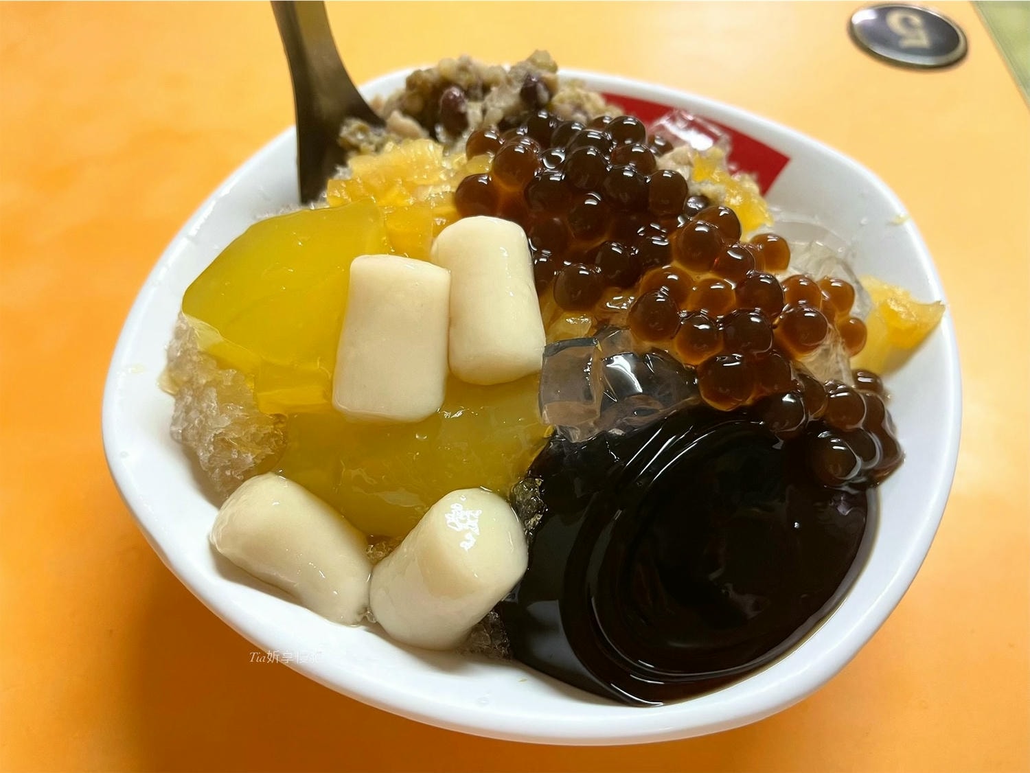 鹿港豆花推薦|港城豆花 中山店 $35起料多美味又在地(含菜單) - 第2張圖 鹿港豆花推薦|港城豆花 中山店 $35起料多美味又在地(含菜單)