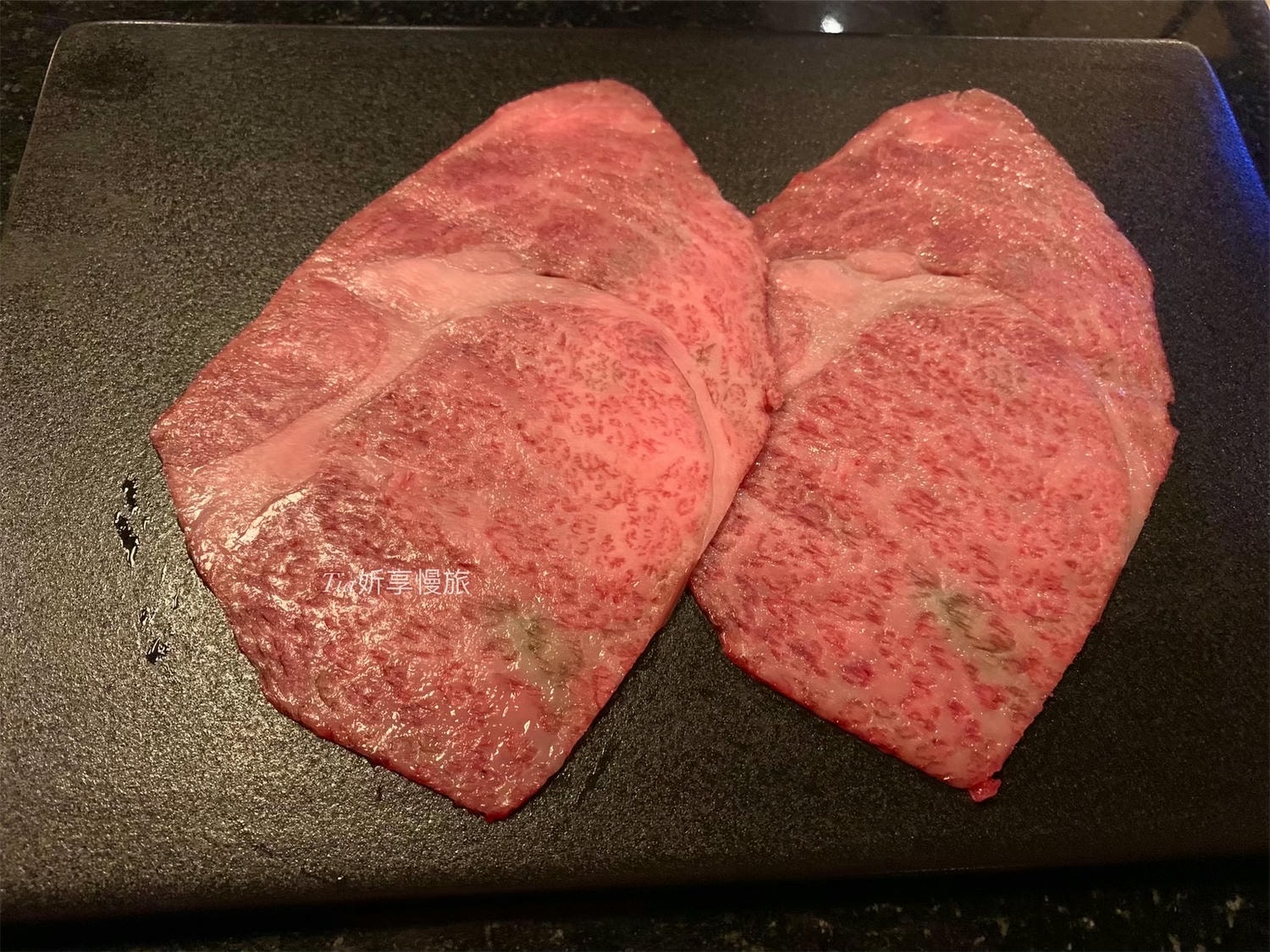 潼阪帝王蟹黑毛牛頂級燒烤|台中文心路美食不限時燒烤,A5和牛、活體泰國蝦、海鮮專人代烤服務一吃上癮! - 第25張圖 潼阪帝王蟹黑毛牛頂級燒烤|台中文心路美食不限時燒烤,A5和牛、活體泰國蝦、海鮮專人代烤服務一吃上癮!