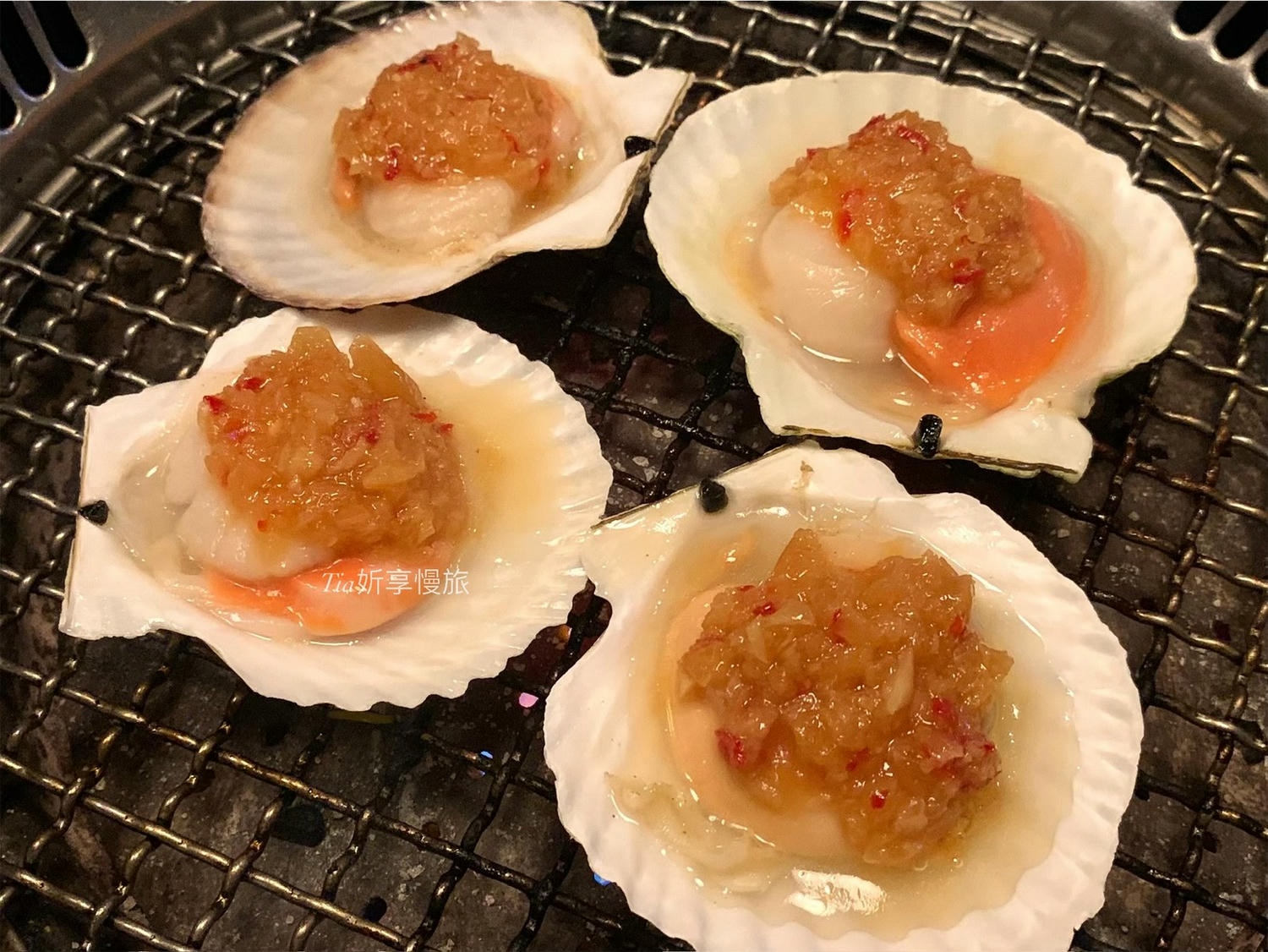 潼阪帝王蟹黑毛牛頂級燒烤｜台中文心路美食不限時燒烤，A5和牛、活體泰國蝦、海鮮專人代烤服務一吃上癮！