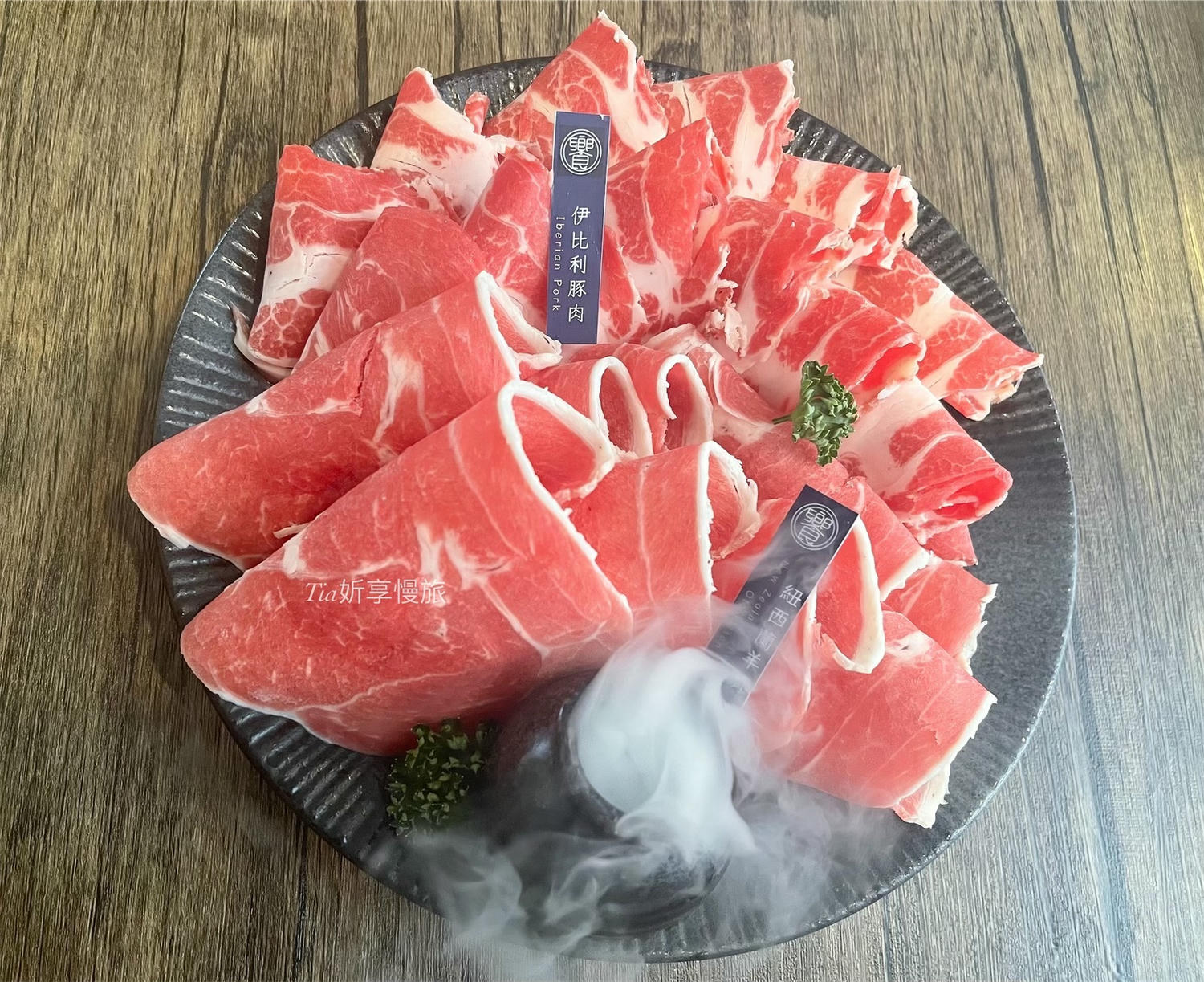 饗鍋物料理｜台中美食西屯火鍋火烤兩吃推薦，銅盤烤肉、蔬菜吃到飽配調酒超享受（含菜單）