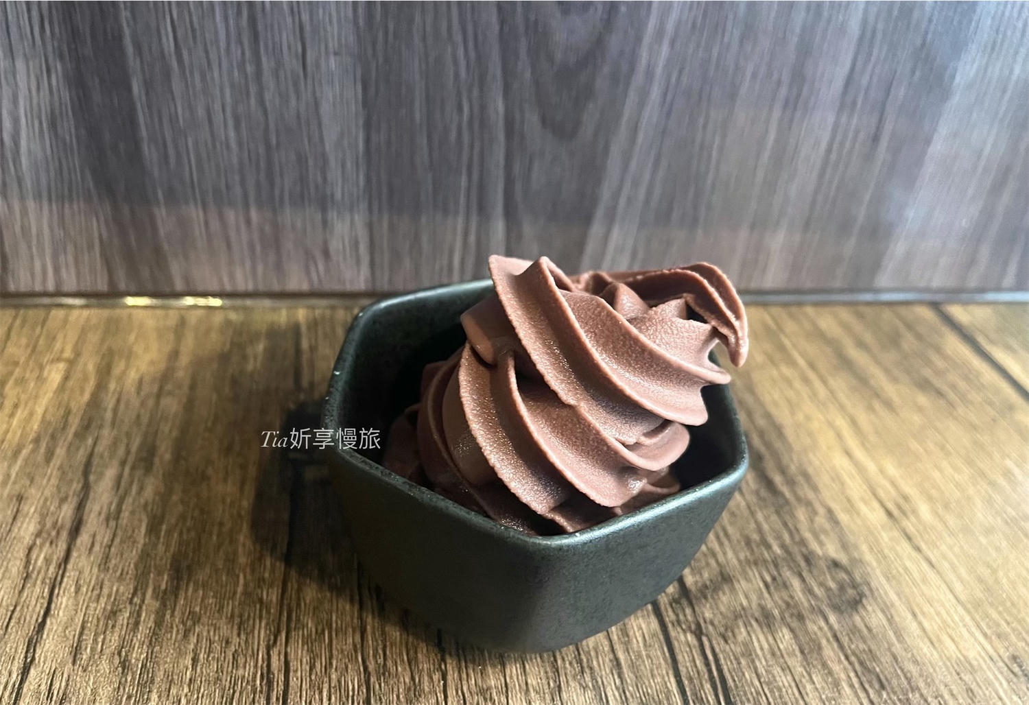 饗鍋物料理｜台中美食西屯火鍋火烤兩吃推薦，銅盤烤肉、蔬菜吃到飽配調酒超享受（含菜單）
