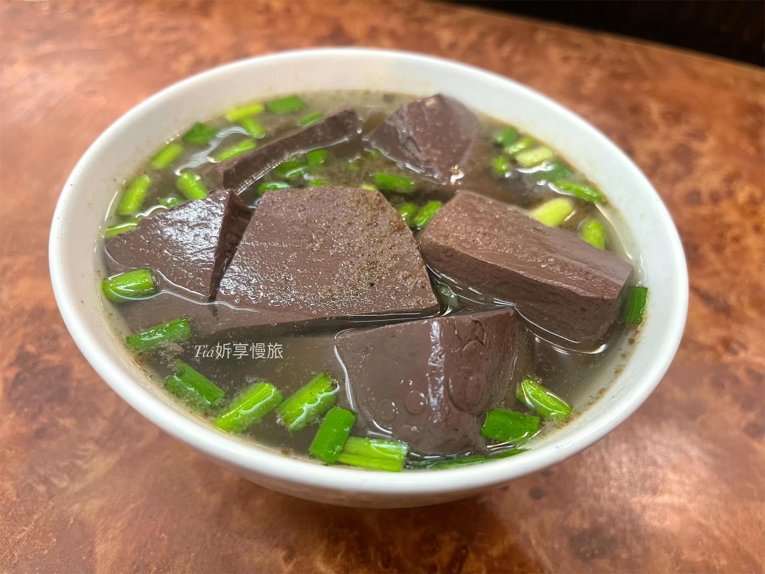 萬華小吃推薦|李記宜蘭肉焿&特殊口味豬血湯 加醃梅的魯肉飯和料多豬血湯(含菜單) - 第8張圖 萬華小吃推薦|李記宜蘭肉焿&特殊口味豬血湯 加醃梅的魯肉飯和料多豬血湯(含菜單)