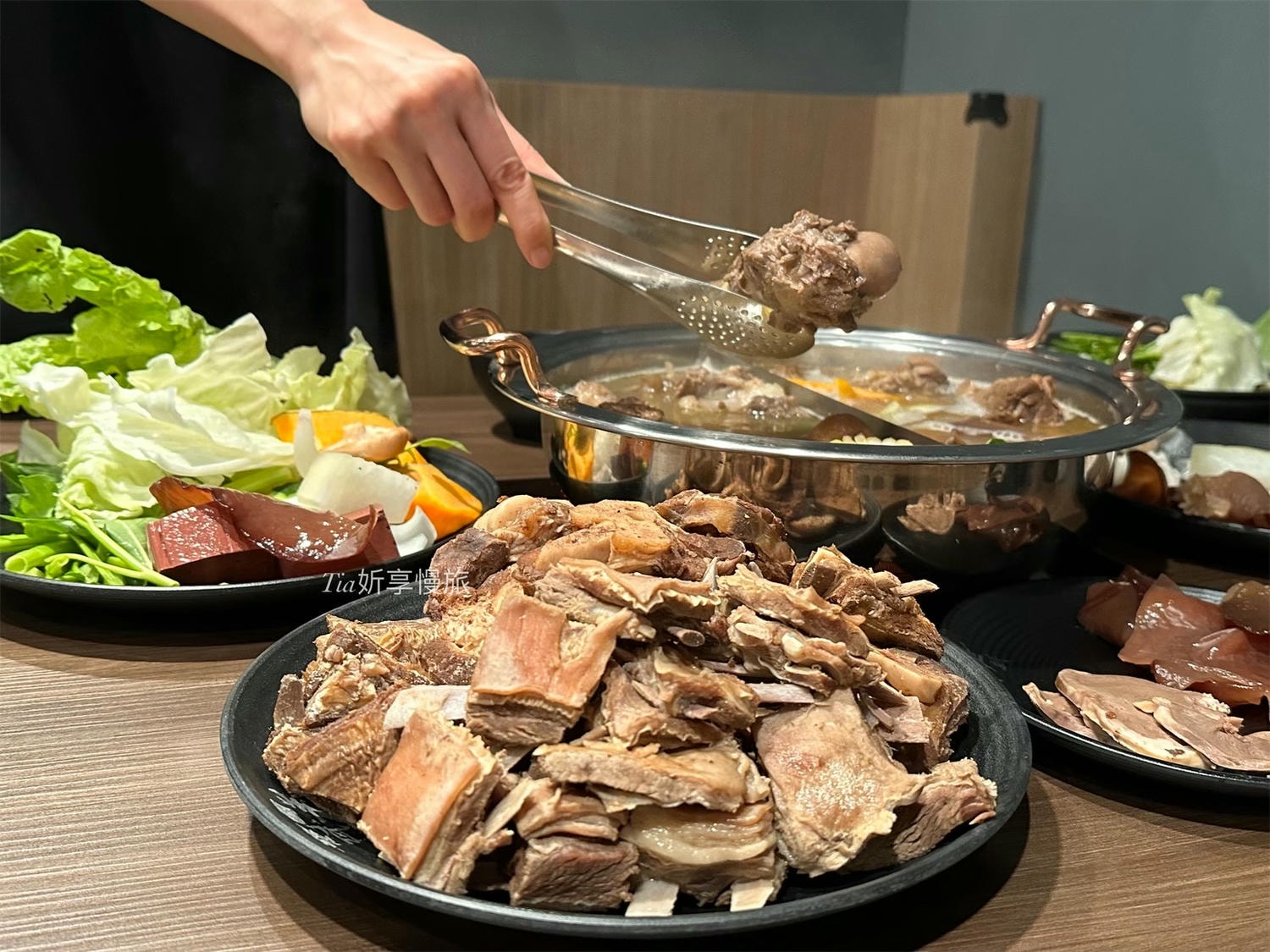 耀武羊威羊肉爐 台中南屯店|台中南屯羊肉爐吃到飽推薦,手撕羊、魯肉飯必吃(含菜單) - 第25張圖 耀武羊威羊肉爐 台中南屯店|台中南屯羊肉爐吃到飽推薦,手撕羊、魯肉飯必吃(含菜單)