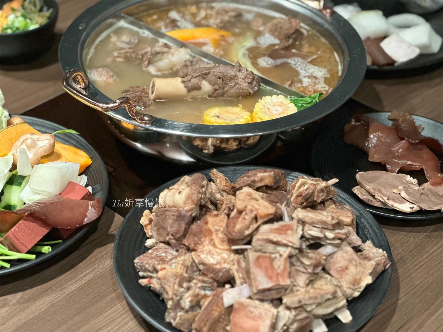 耀武羊威羊肉爐 台中南屯店|台中南屯羊肉爐吃到飽推薦,手撕羊、魯肉飯必吃(含菜單) - 第27張圖 耀武羊威羊肉爐 台中南屯店|台中南屯羊肉爐吃到飽推薦,手撕羊、魯肉飯必吃(含菜單)