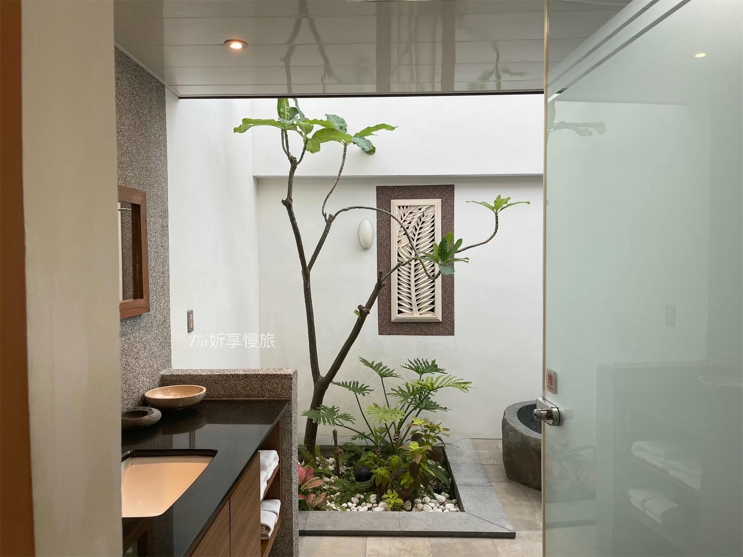 43會館｜把峇厘島搬過來！宜蘭高級包棟求婚民宿一泊二食，有視聽室、游泳池、桑拿房（含價格）