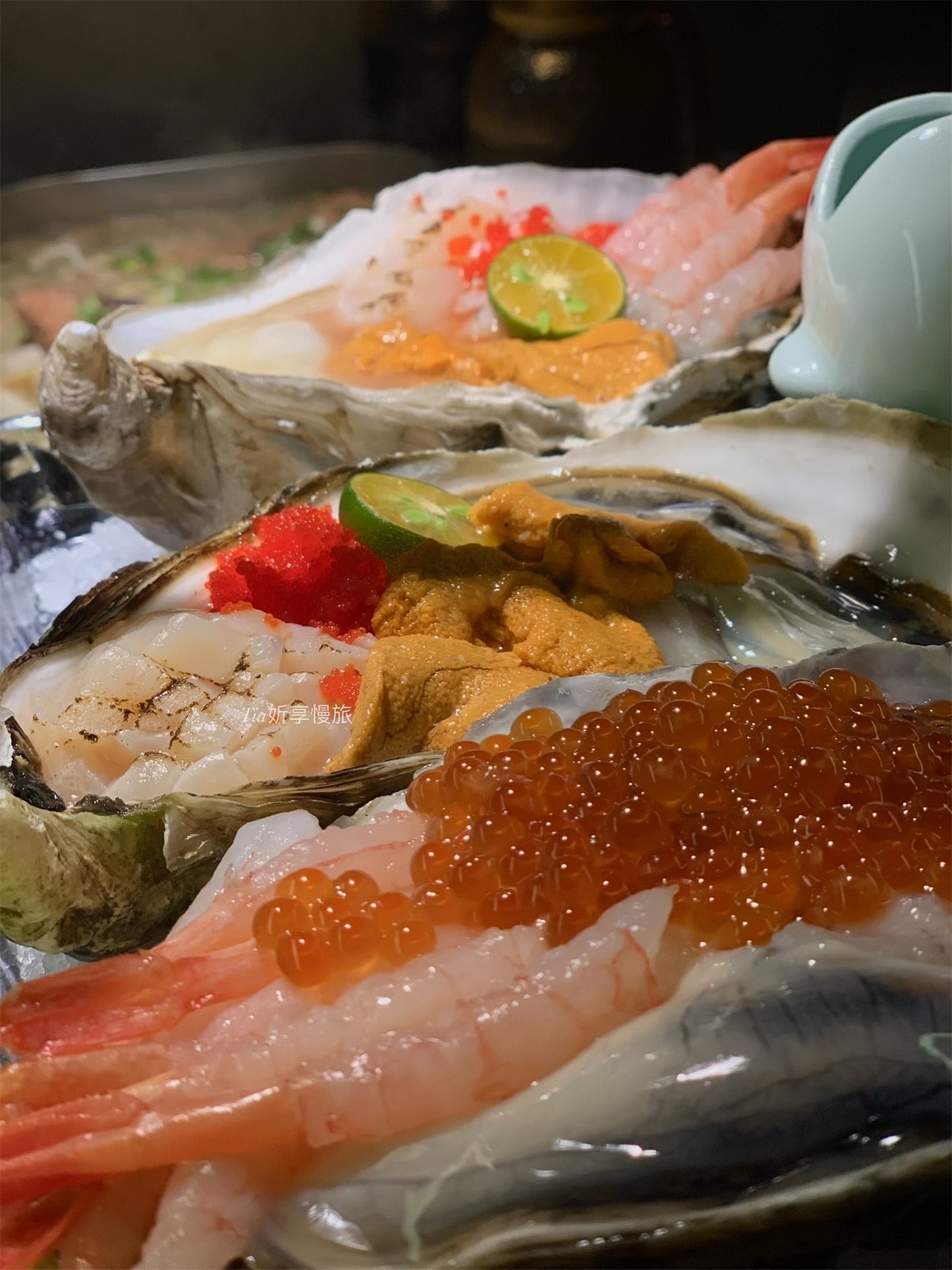 謀魚蝦也蠔南港店｜台北南港浮誇系美食餐廳，生蠔比手大！水煮魚火山龍骨深夜美食，壽星送生魚片摩天輪（評價/菜單）