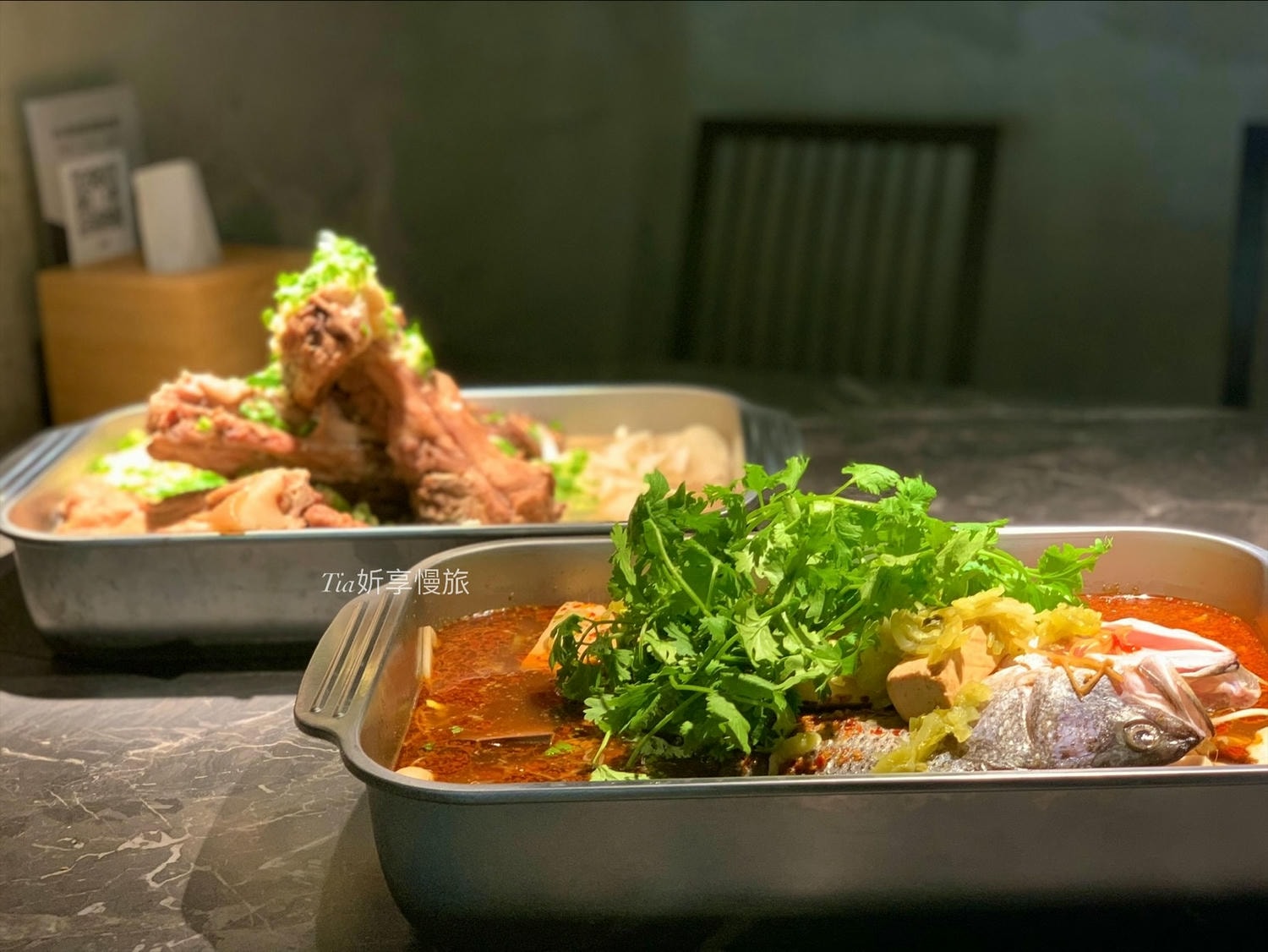 謀魚蝦也蠔南港店｜台北南港浮誇系美食餐廳，生蠔比手大！水煮魚火山龍骨深夜美食，壽星送生魚片摩天輪（評價/菜單）
