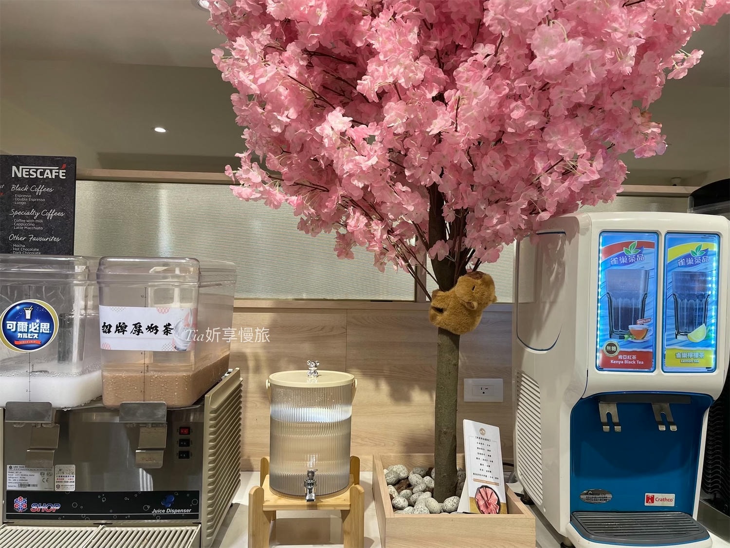 極鶴和牛鍋物 仁愛旗艦店｜台北大安區和牛火鍋吃到飽，仁愛圓環A5和牛現點現切，近百種食材任吃！