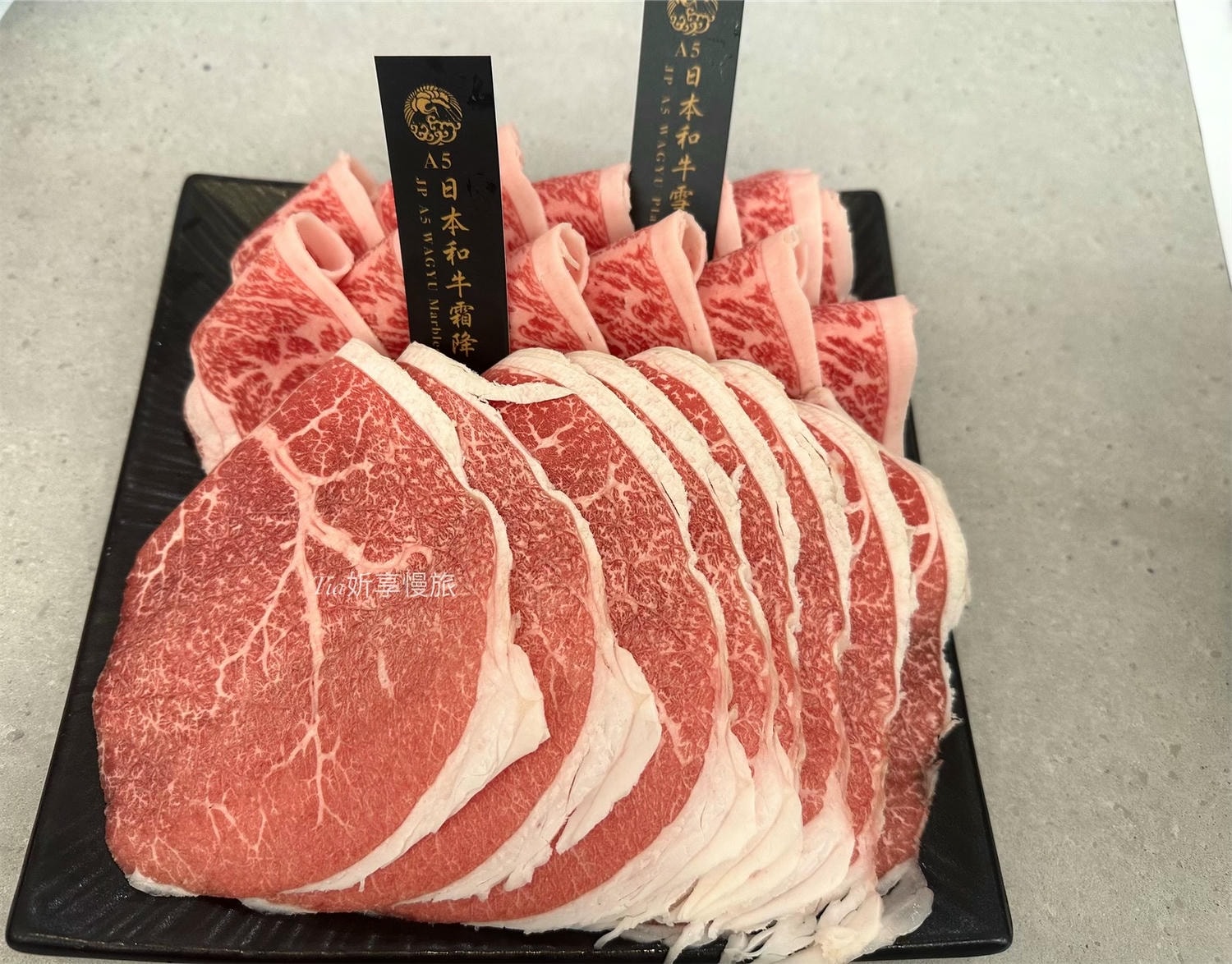 極鶴和牛鍋物 仁愛旗艦店｜台北大安區和牛火鍋吃到飽，仁愛圓環A5和牛現點現切，近百種食材任吃！