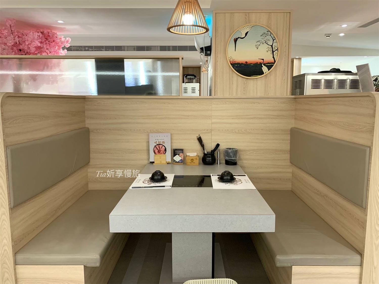 極鶴和牛鍋物 仁愛旗艦店｜台北大安區和牛火鍋吃到飽，仁愛圓環A5和牛現點現切，近百種食材任吃！