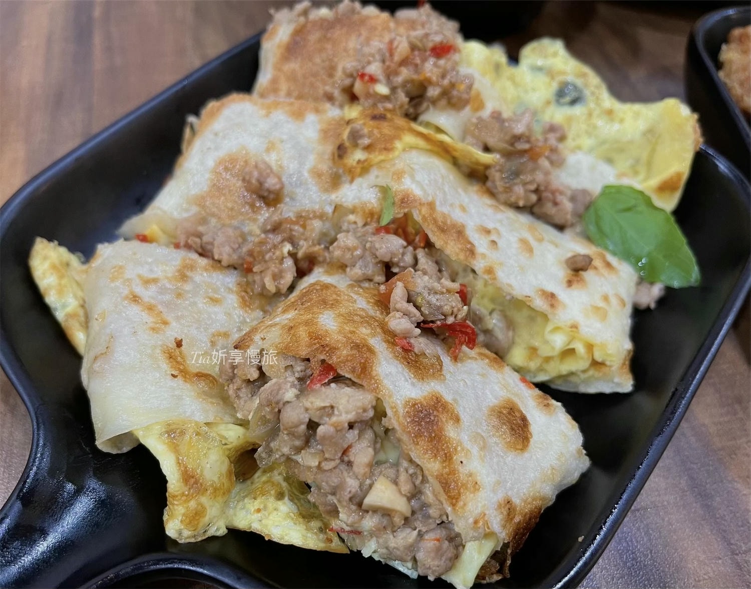 新店早午餐推薦|早安好食光X嘟比飯麵館 新店寵物友善餐廳,排骨炒泡麵、炸雞蛋餅等特色菜單 - 第12張圖 新店早午餐推薦|早安好食光X嘟比飯麵館 新店寵物友善餐廳,排骨炒泡麵、炸雞蛋餅等特色菜單