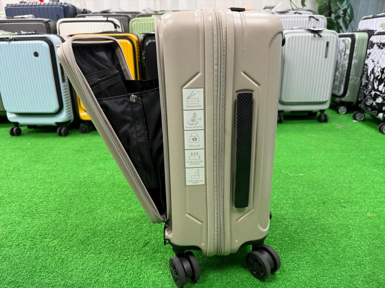 板橋行李箱推薦|箱聚旅遊用品,行李箱專賣店各尺寸、輪子維修、租借通通有 - 第20張圖 板橋行李箱推薦|箱聚旅遊用品,行李箱專賣店各尺寸、輪子維修、租借通通有