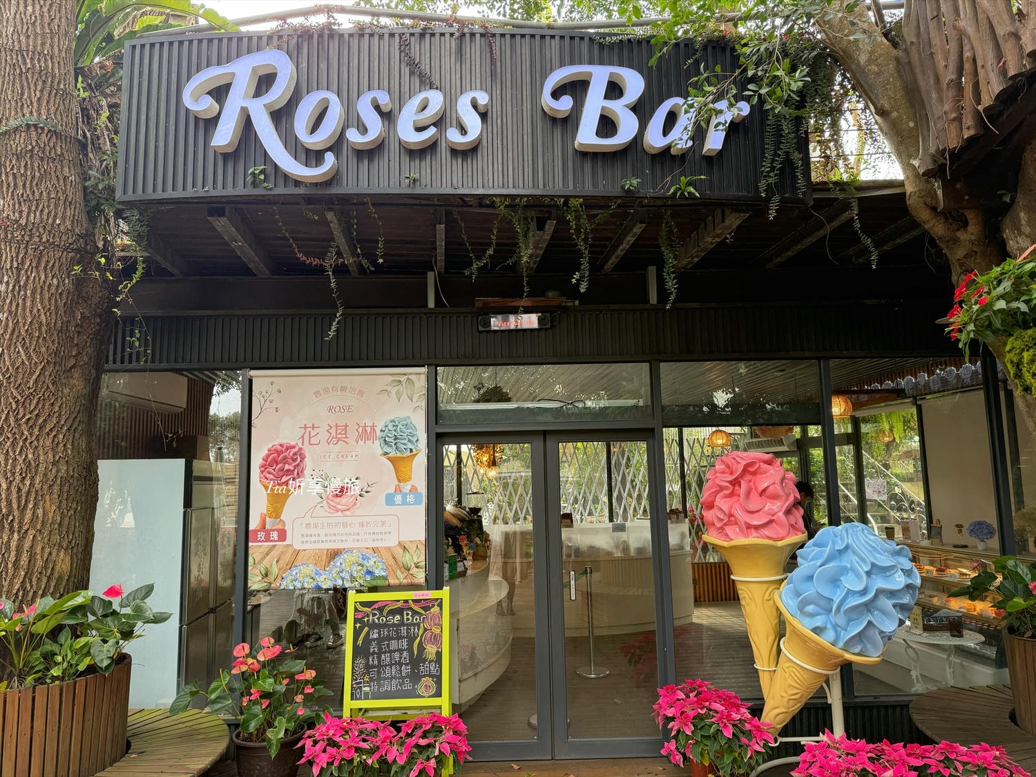苗栗景點住宿推薦|花露農場民宿 花露精油城堡民宿開箱評價,親子情侶皆宜的浪漫景點 - 第31張圖 苗栗景點住宿推薦|花露農場民宿 花露精油城堡民宿開箱評價,親子情侶皆宜的浪漫景點