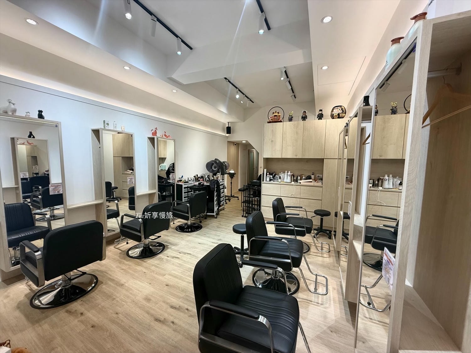 HITO Hair 館前店|板橋染髮、結構式護髮女生髮廊推薦(含價目表) - 第5張圖 HITO Hair 館前店|板橋染髮、結構式護髮女生髮廊推薦(含價目表)