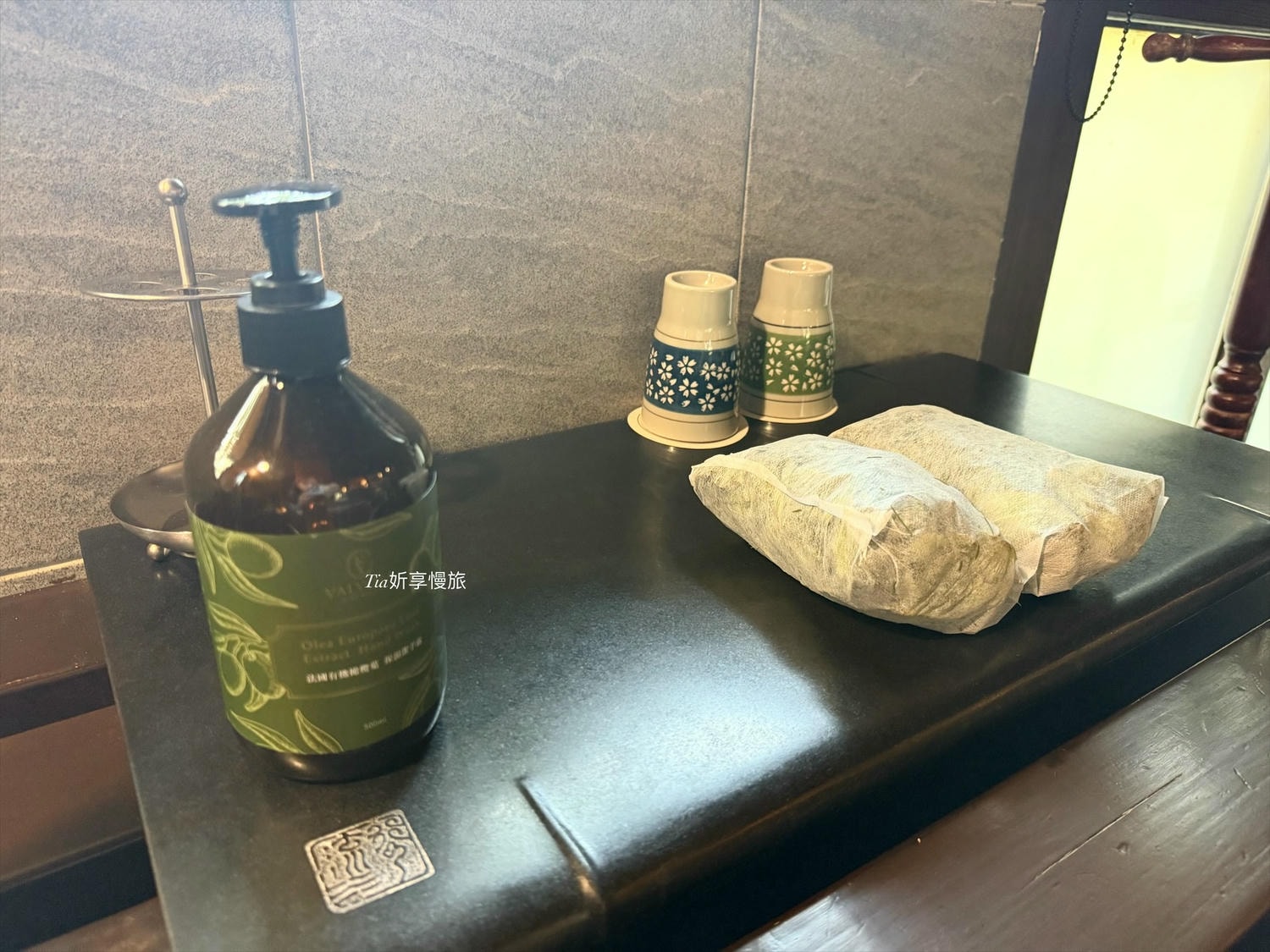 花自在食宿館｜苗栗卓蘭一泊三食villa木屋住宿，以花為主的早餐、下午茶、無菜單晚餐與附近景點介紹