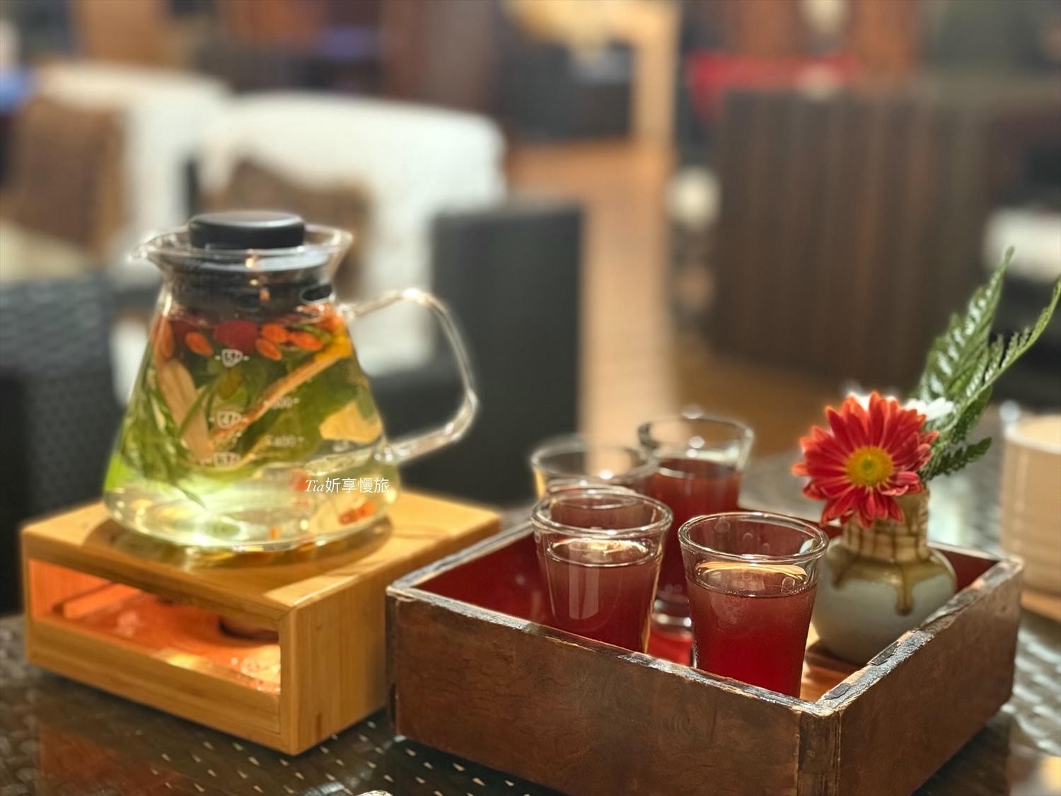 花自在食宿館｜苗栗卓蘭一泊三食villa木屋住宿，以花為主的早餐、下午茶、無菜單晚餐與附近景點介紹