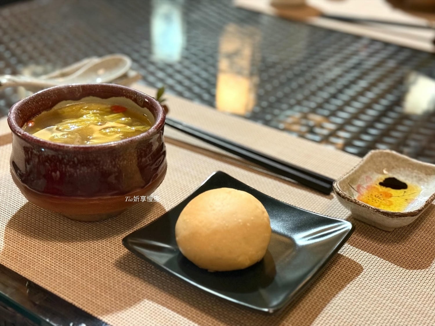 花自在食宿館｜苗栗卓蘭一泊三食villa木屋住宿，以花為主的早餐、下午茶、無菜單晚餐與附近景點介紹