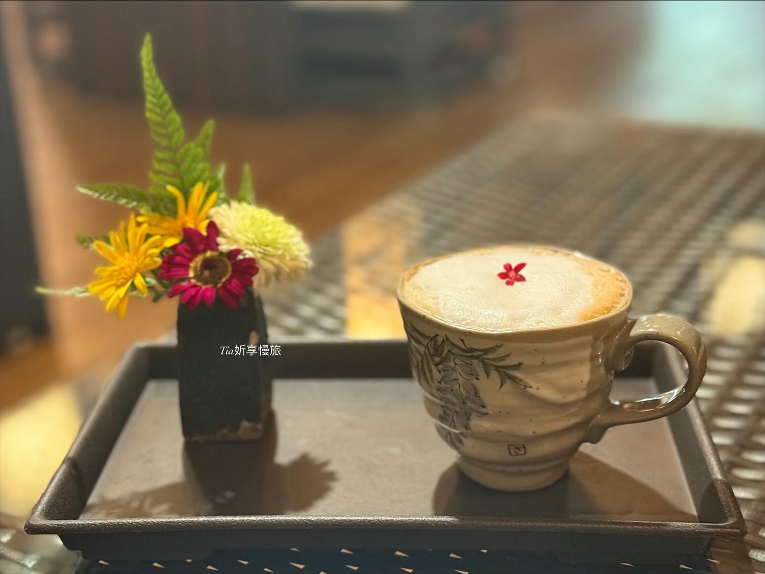 花自在食宿館｜苗栗卓蘭一泊三食villa木屋住宿，以花為主的早餐、下午茶、無菜單晚餐與附近景點介紹