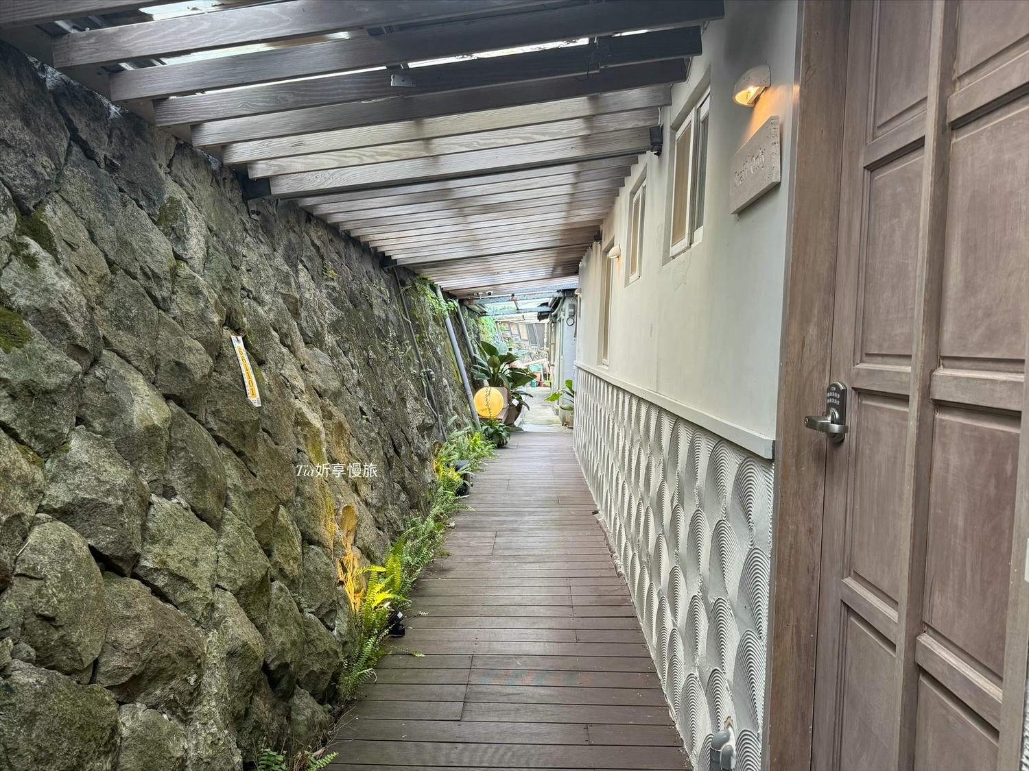 神隱之月|瑞芳水湳洞海景住宿推薦,2-12人祕境包棟民宿,床上可看日出!絕美和室必拍 - 第3張圖 神隱之月|瑞芳水湳洞海景住宿推薦,2-12人祕境包棟民宿,床上可看日出!絕美和室必拍