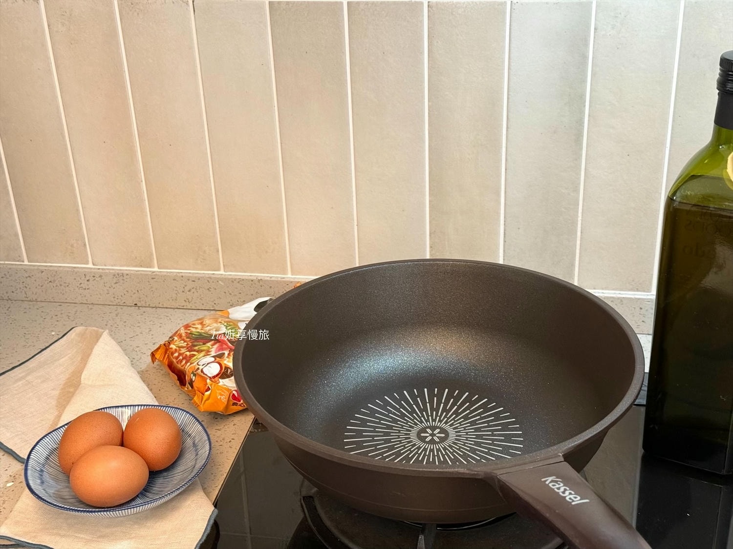 韓國 Kassel 鑽石超導熱不沾輕炒鍋 28cm|好讚鍋好用嗎?開箱評價分享 - 第12張圖 韓國 Kassel 鑽石超導熱不沾輕炒鍋 28cm|好讚鍋好用嗎?開箱評價分享
