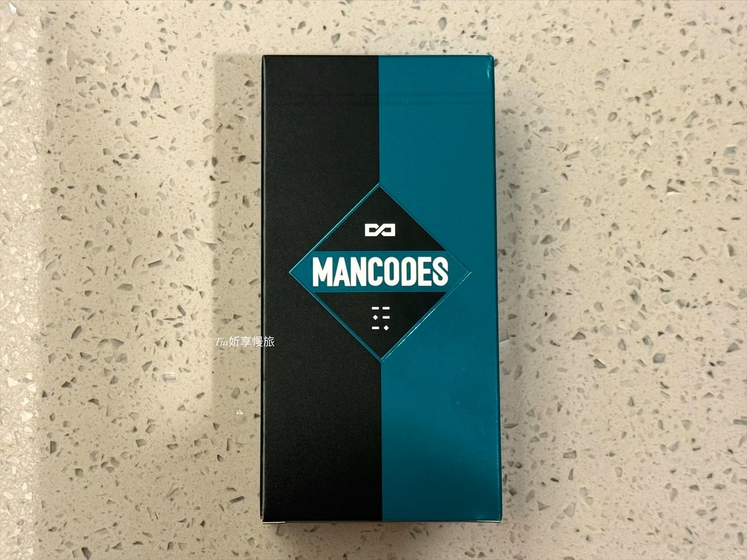 男性洗面乳推薦|Mancodes 左顏右色微酸潔面乳,清潔控油感的品牌選擇 - 第2張圖 男性洗面乳推薦|Mancodes 左顏右色微酸潔面乳,清潔控油感的品牌選擇