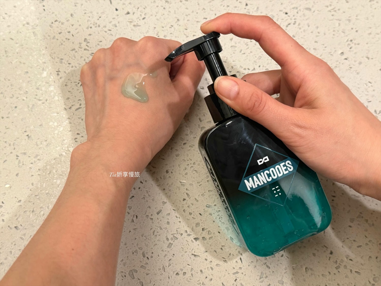 男性洗面乳推薦|Mancodes 左顏右色微酸潔面乳,清潔控油感的品牌選擇 - 第5張圖 男性洗面乳推薦|Mancodes 左顏右色微酸潔面乳,清潔控油感的品牌選擇