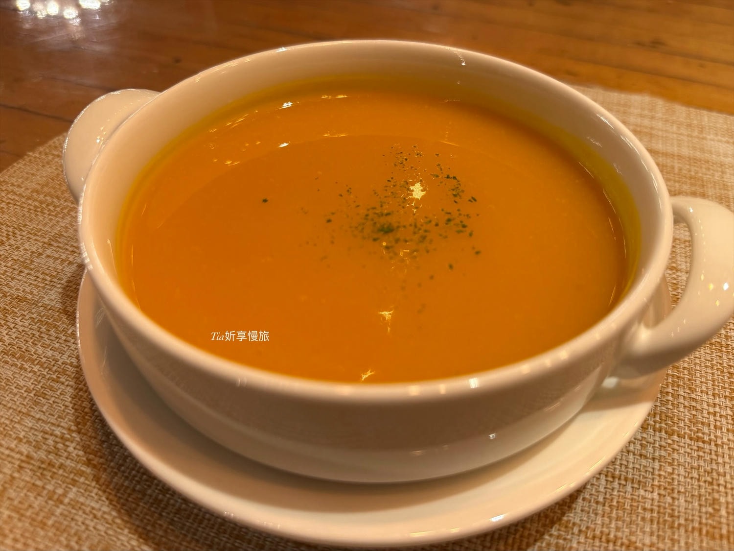 橘舍三食|苗栗露營車、豪華帳篷免裝備住宿一泊二食體驗評價(含價格、廁所介紹) - 第27張圖 橘舍三食|苗栗露營車、豪華帳篷免裝備住宿一泊二食體驗評價(含價格、廁所介紹)